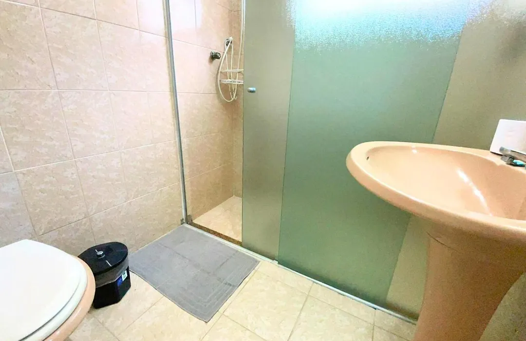Apartamento no centro ao lado da praia com serviço de praia e perto do shopping-1